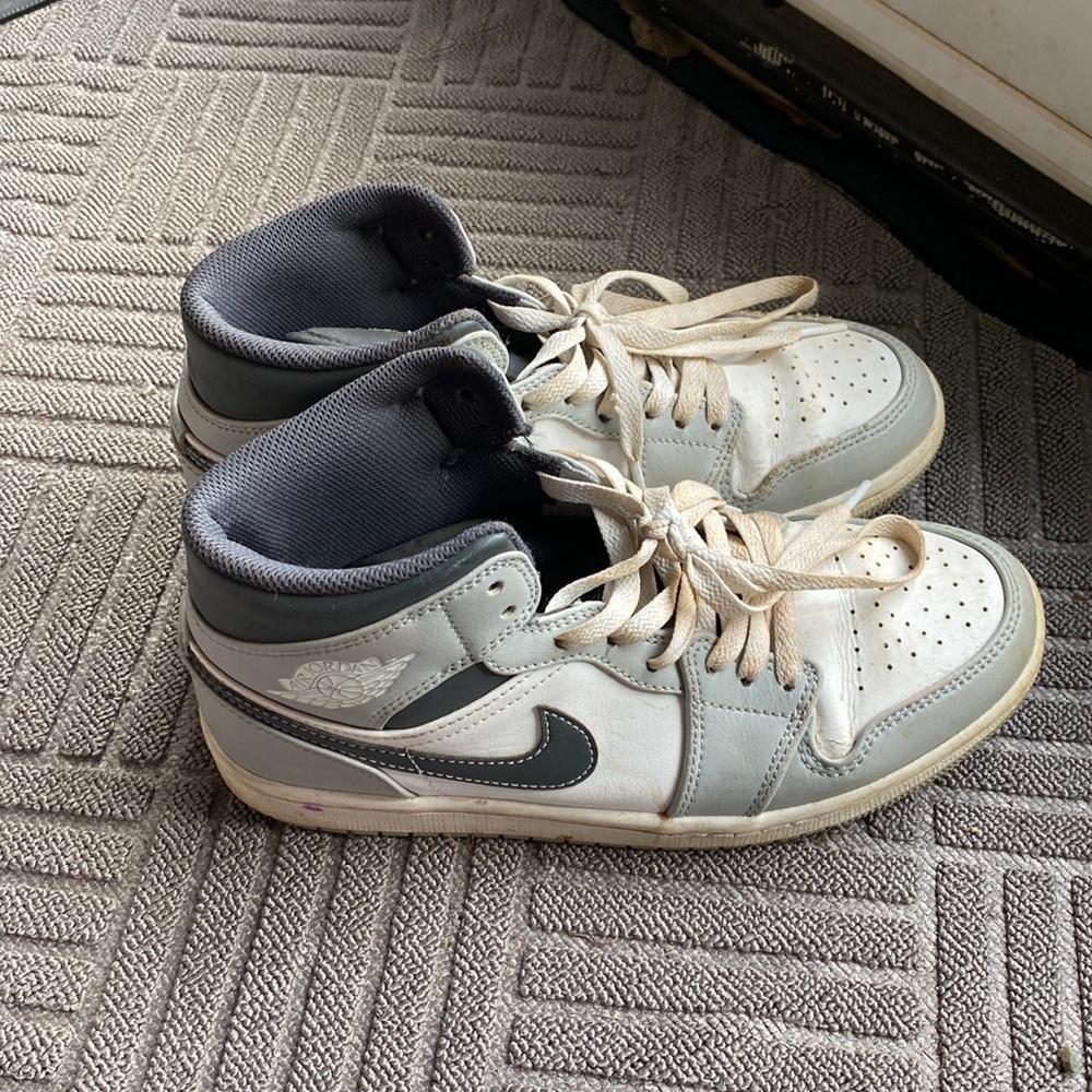 Air Jordans size 7